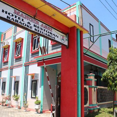 Penginapan Hotel Mangir Asri Giaoag エクステリア 写真