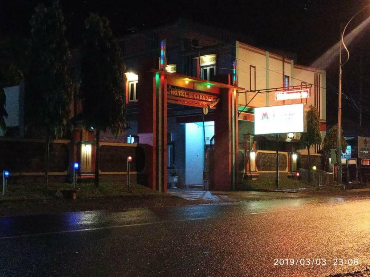Penginapan Hotel Mangir Asri Giaoag エクステリア 写真